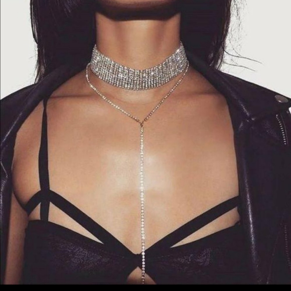 Crystal choker necklace
